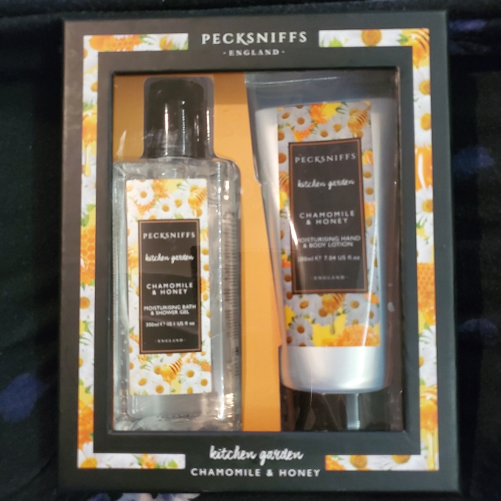 Pecksniff's Chamomile & Honey Set